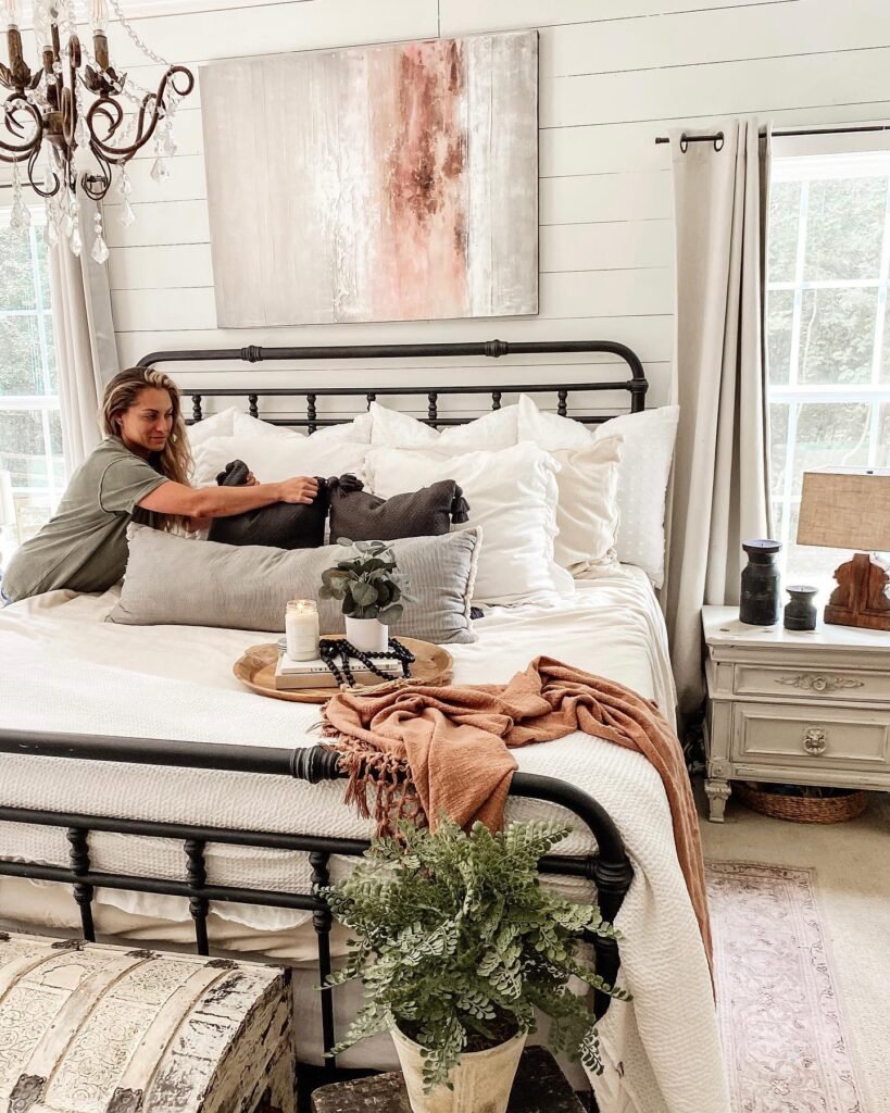 Farmhouse Bedroom Ideas