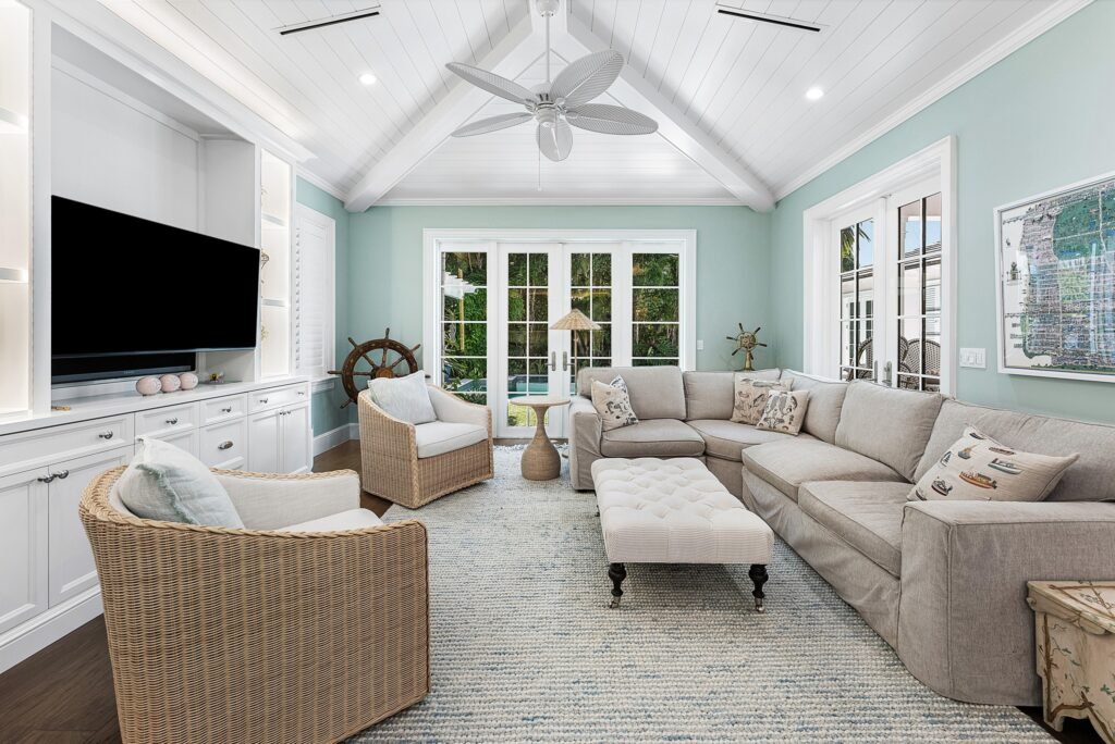 Green living Room Ideas