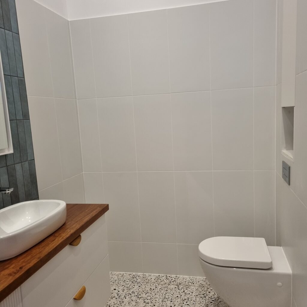 White Bathroom Ideas