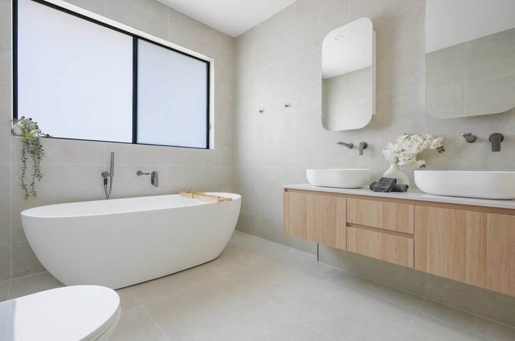 White Bathroom Ideas